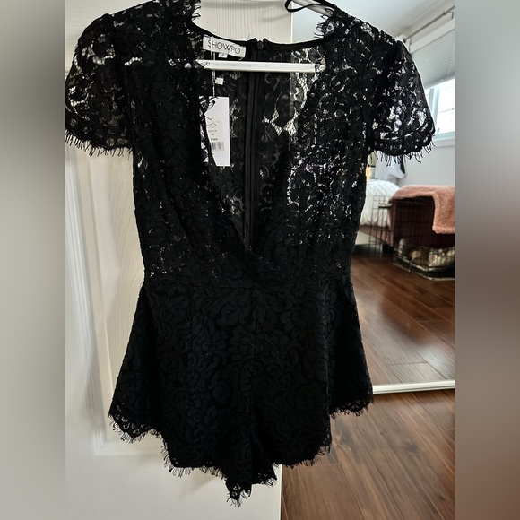 Show Po Romper - Picture 1 of 3